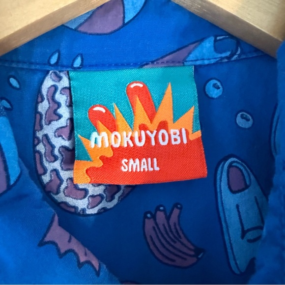 Mokuyobi Blue Beach Vacation Theme Short Sleeve Button Front Quirky Shirt Size S - Picture 5 of 12